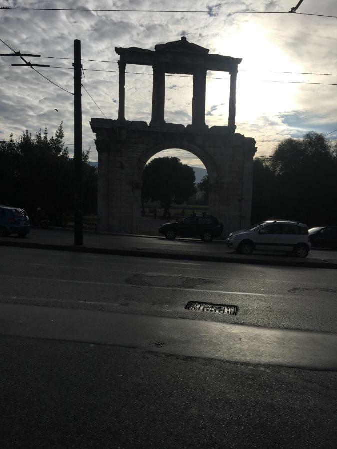 Cozy Apt By Near Acropolis Museum Walk Everywhere Atenas Exterior foto